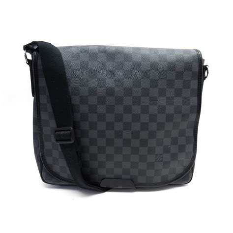 louis vuitton sacoche|sac Louis Vuitton site officiel.